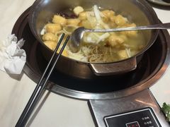-喃喃椰·糟粕醋·椰子鸡火锅(七堡花园店)