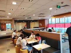 大堂-麦当劳(朝阳路得来速店)