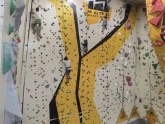 -问山MountQuest攀岩馆
