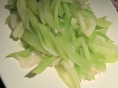 -吴越荣记苏州菜·松鼠桂鱼100%活鱼现做(斜塘老街店)