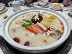 招牌猪骨煲-三人行骨头王火锅(长寿店)