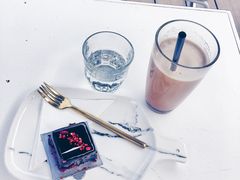 -UNI UNI(环亚凯瑟琳店)