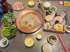 -阿婆情腊排骨火锅·野生菌季(古城旗舰店)