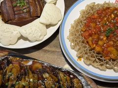 -东口码头·烧鸽子·鱼头泡饼·地方菜(金鹰悦城店)