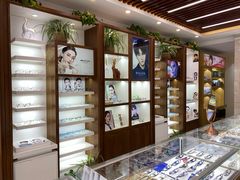 -明月眼镜(三坝店)