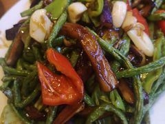 -闯关东东北农家菜(崂山石老人店)
