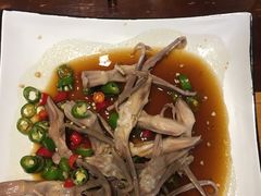 -臻鲜燕海鲜融合餐厅(金陵style店)