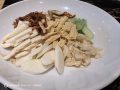 -黔蘑菇四季餐厅(观山湖店)