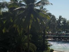 -三亚湾海居铂尔曼度假酒店