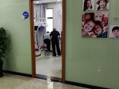 -茂菊口腔连锁(浦东南路店)