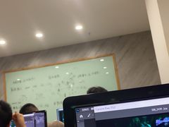 -金夫人化妆摄影职业培训学校