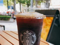-星巴克臻选(上海淮海百盛购物中心店)