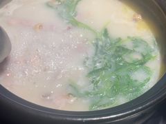 -大匠工房古船木艺术餐厅·猪肚鸡专门店(长白仙岛店)