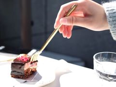 -UNI UNI(环亚凯瑟琳店)