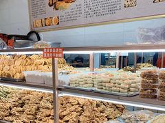 面包甜点陈列柜-杨老大焙子月饼干货(宽巷子民族美食街店)