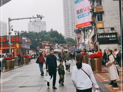 -八一路好吃街(雨田商务大厦店)