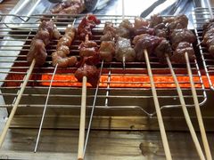 -哈尔滨小酒馆·鲜肉现穿自助烧烤(康新花园店)