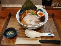 黑酱油猪肉拉面-面屋 猪一