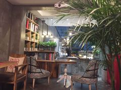 -HIGH FIVE哈福手工汉堡(桂林路店)