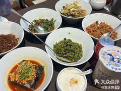 -老湘亲·品鉴湘菜(蔡塘爱琴海店)