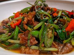 小炒黄牛肉-老滇山寨•云南特色菜•地方菜•民族风情歌舞表演(金碧店)