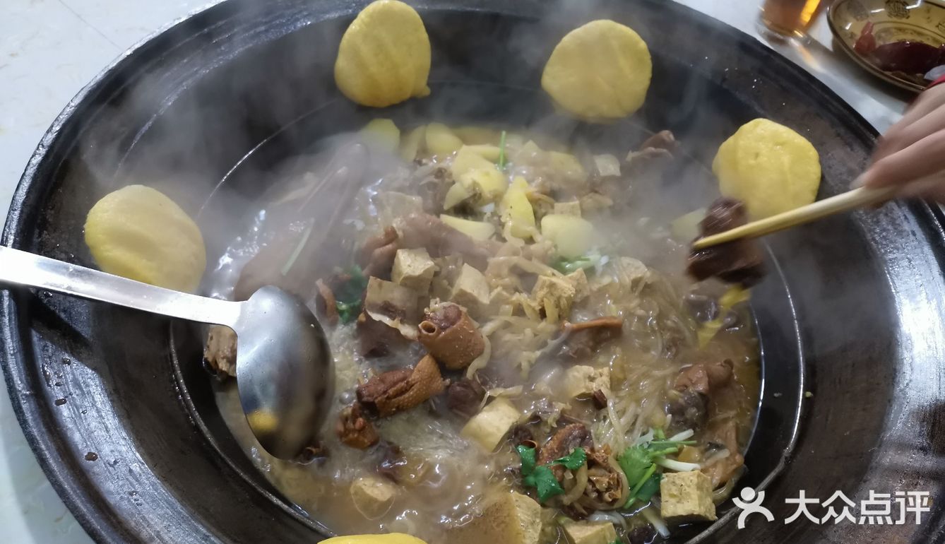 有回家的感觉,北铁锅炖大鹅,味道纯正、非常好吃
