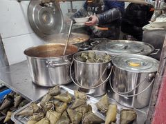鸭蛋黄肉粽子-罗子龙罗家桂花汤圆(曹都巷店)