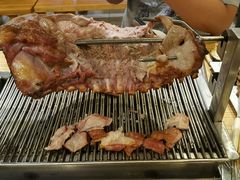 -欢乐牧人蒙古炭烤羊腿(四平路店)