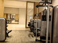 -成都华尔道夫酒店游泳池