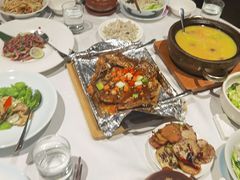 -彩云天云南餐厅