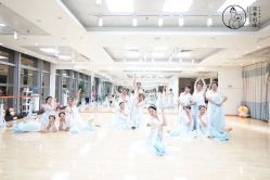 -深舞形体民族舞蹈工作室