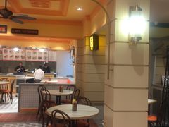 -大食代美食广场(上海中心店)