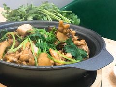 -芳村榕树头叹佬鸡煲(体育西店)