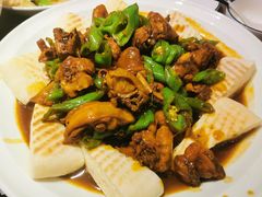 闫府炒鸡-闫府私房菜·百年鲁菜(恒隆店)