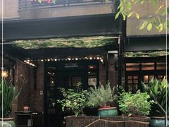 -玛格萝妮比萨屋(四平店)