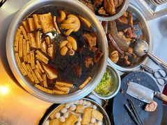 -松树干拌面店
