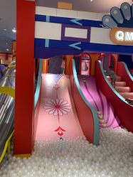 -Qmiss家庭娱乐中心(恒隆广场店)