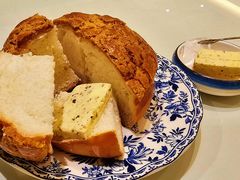 黑松露黄油菠萝包-古洋食坊·港点小馆(苏州中心店)