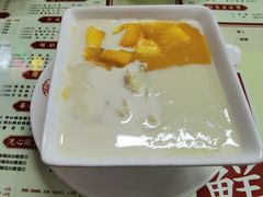 榴莲芒果西米露-香港華心糖水鋪(南西总店)