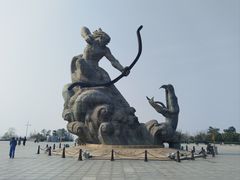-巴陵广场