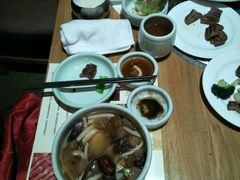 -萨拉伯尔水源素问店·韩国宫廷料理(人民路店)
