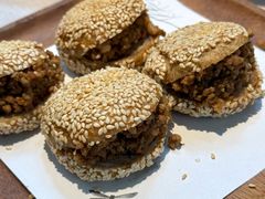 烧饼-四季民福烤鸭店(外滩外白渡桥店)