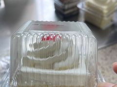 -红宝石·鲜奶小方·海派西点房(南丹店)