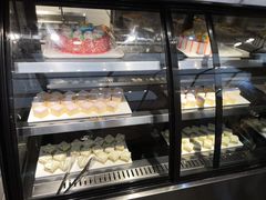 面包甜点陈列柜-火锅岛潮牌自助餐厅(天津天佑城店)