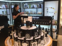 -新世界百货(明洞总店)