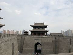 -城墙带状公园-大同古城墙广场停车场