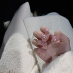 -雪奈传统美甲美睫