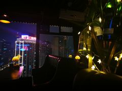 -無名记忆Music Bar夜景怀旧酒吧