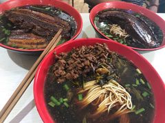 -小龙大肉面馆