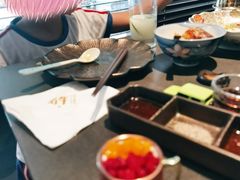 -铭牛烧肉·和牛海鲜自助(高新月牙湖店)